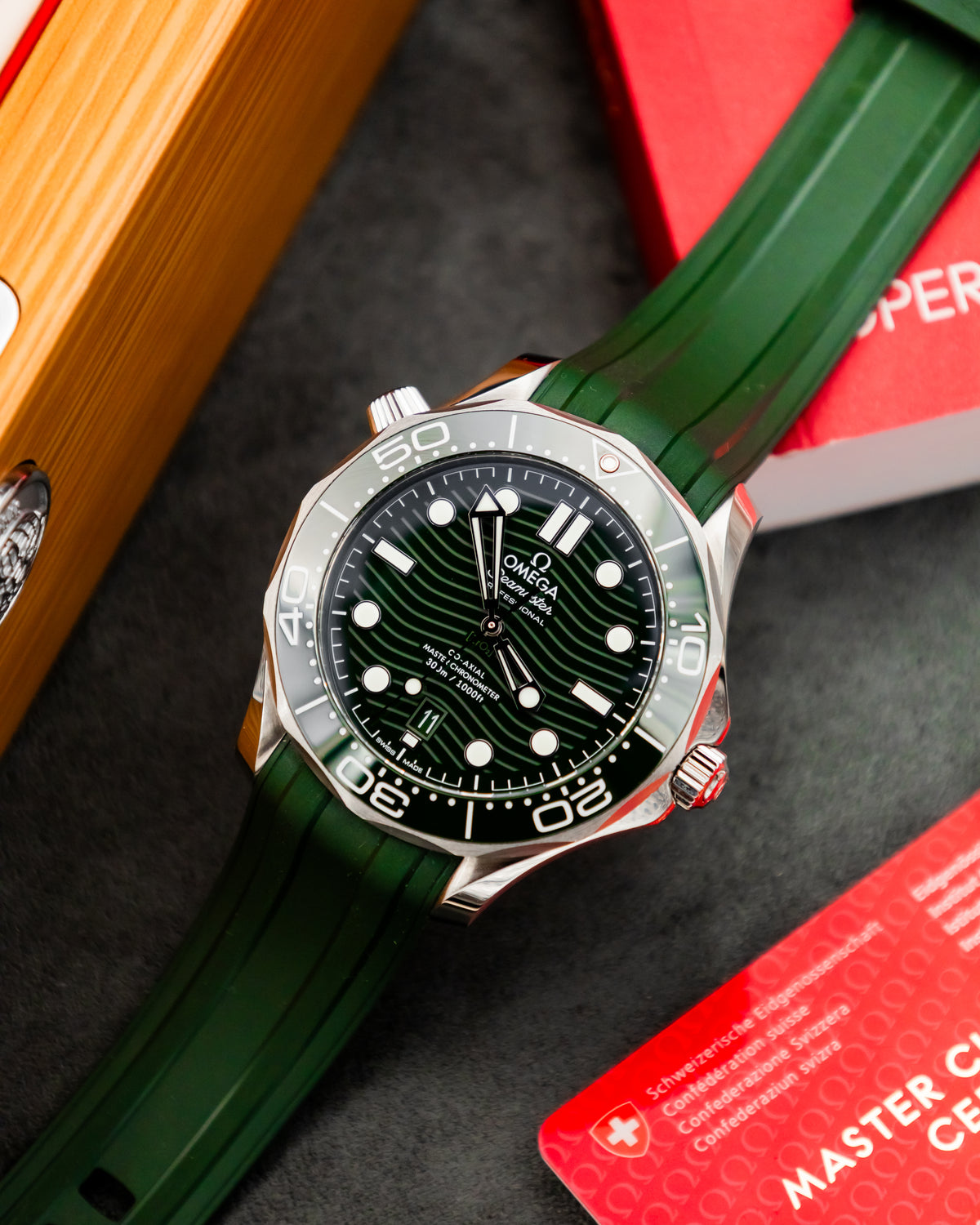 Omega Seamaster Diver 300M Co-Axial - Green Dial