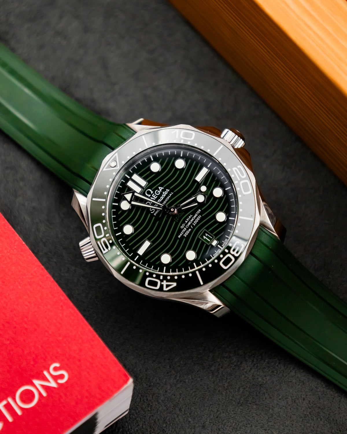 Omega Seamaster Diver 300M Co-Axial - Green Dial