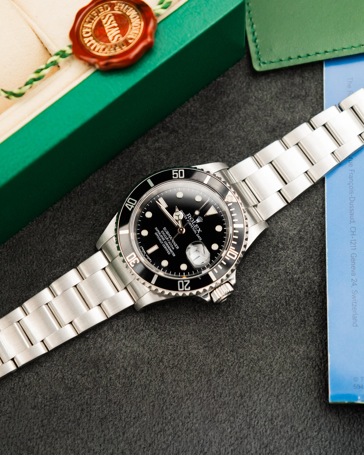 Rolex 16610T Submariner Date - black Swiss made dial