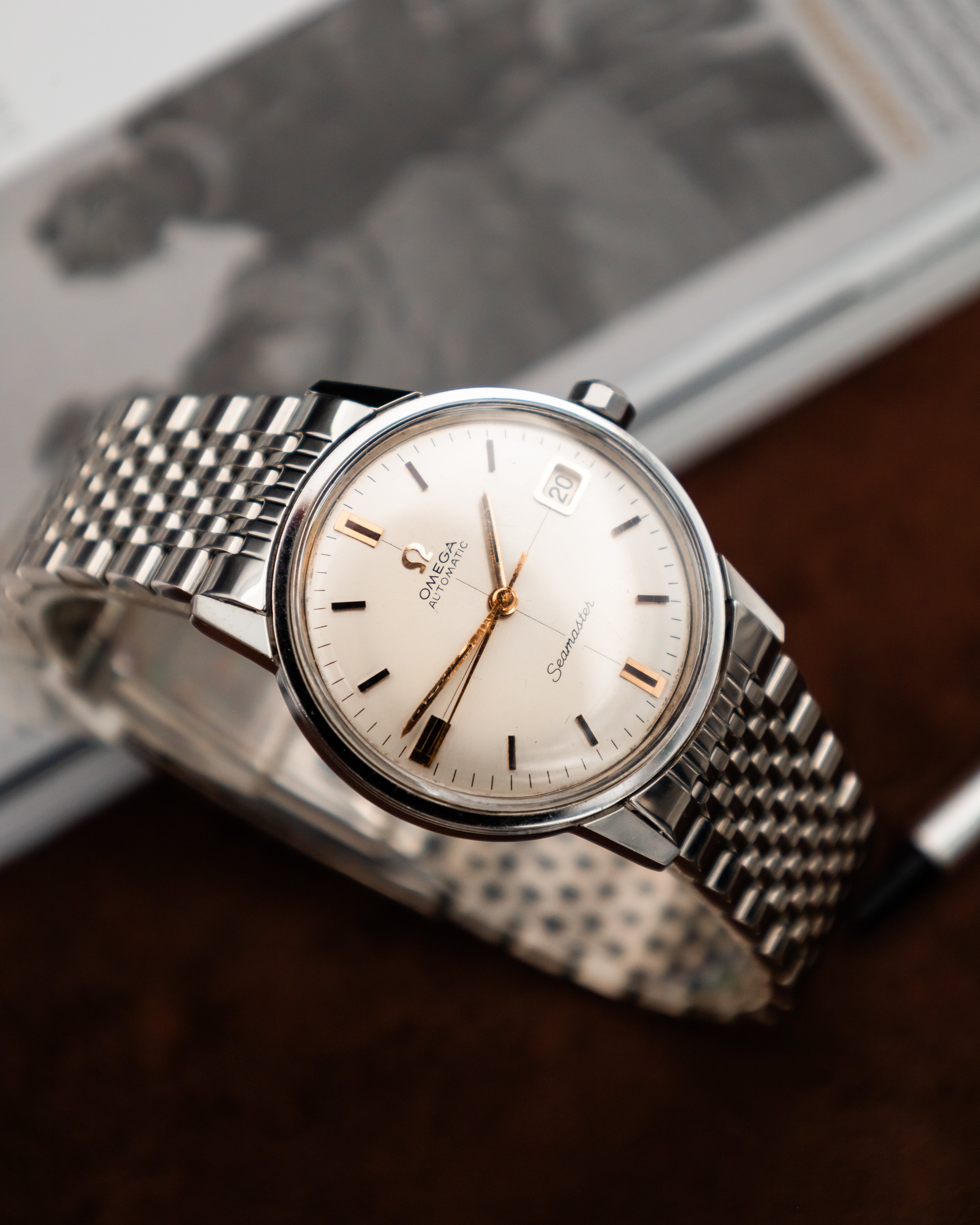 Omega 166.002 Seamaster - White Crosshair dial