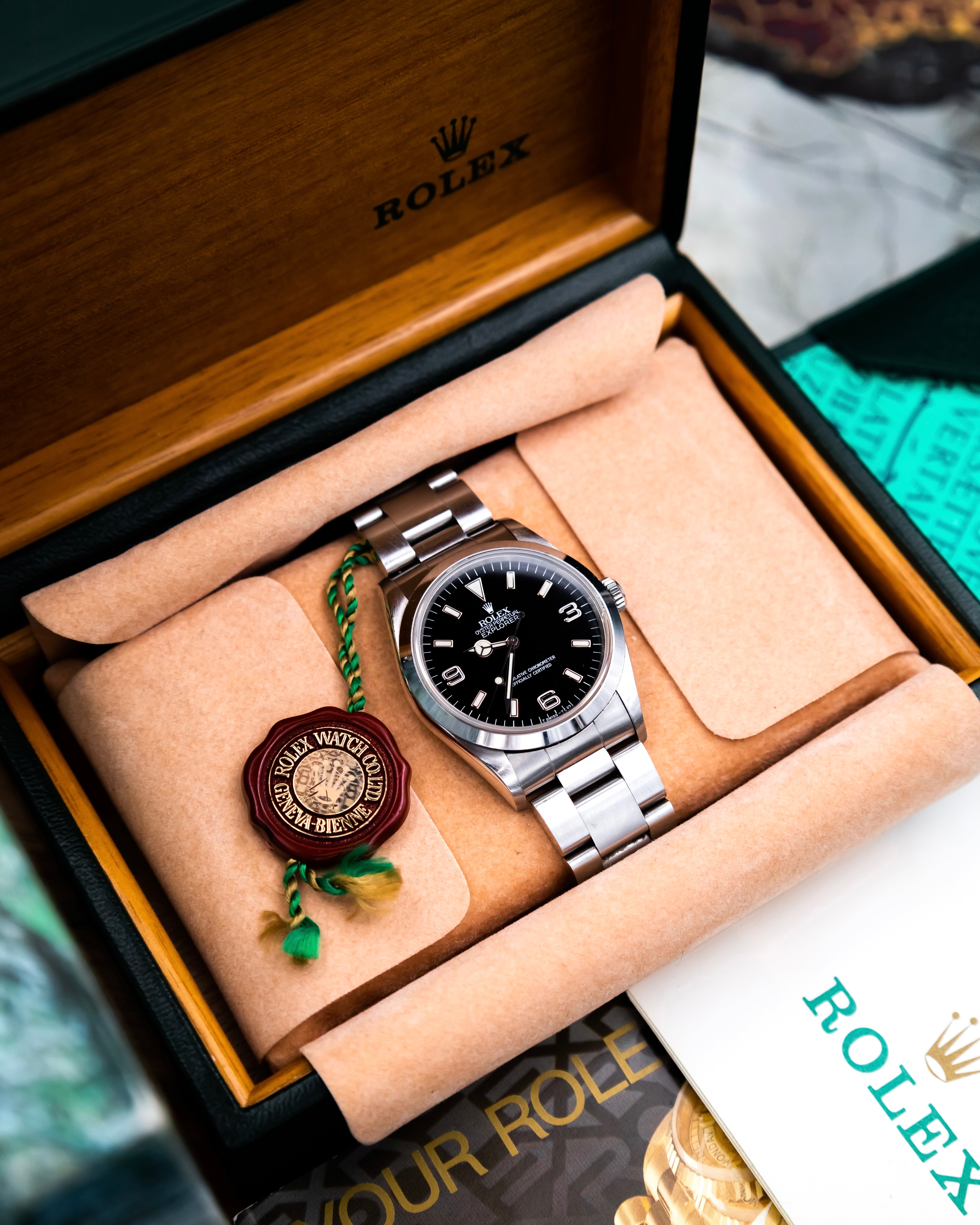Rolex 14270 Explorer - black dial