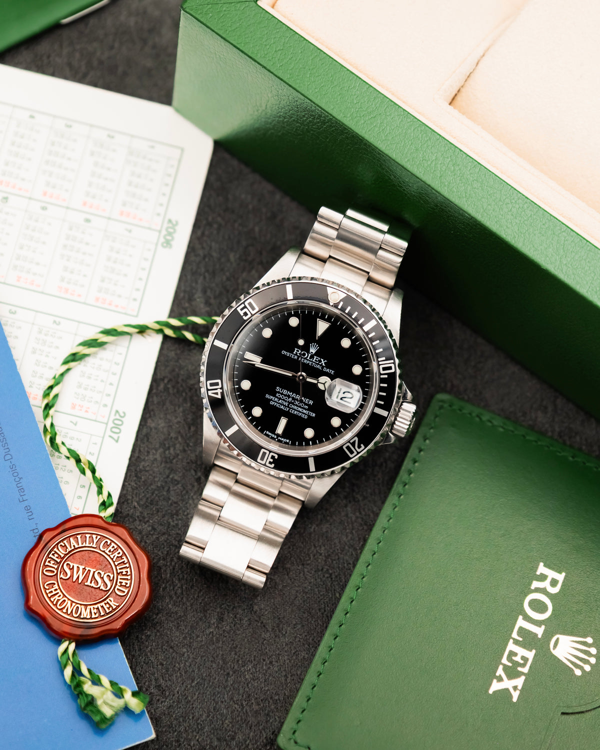 Rolex 16610T Submariner Date - black Swiss made dial