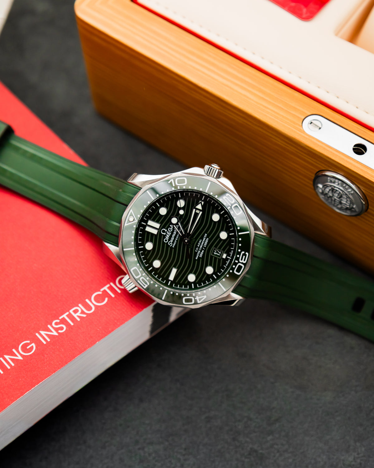 Omega Seamaster Diver 300M Co-Axial - Green Dial