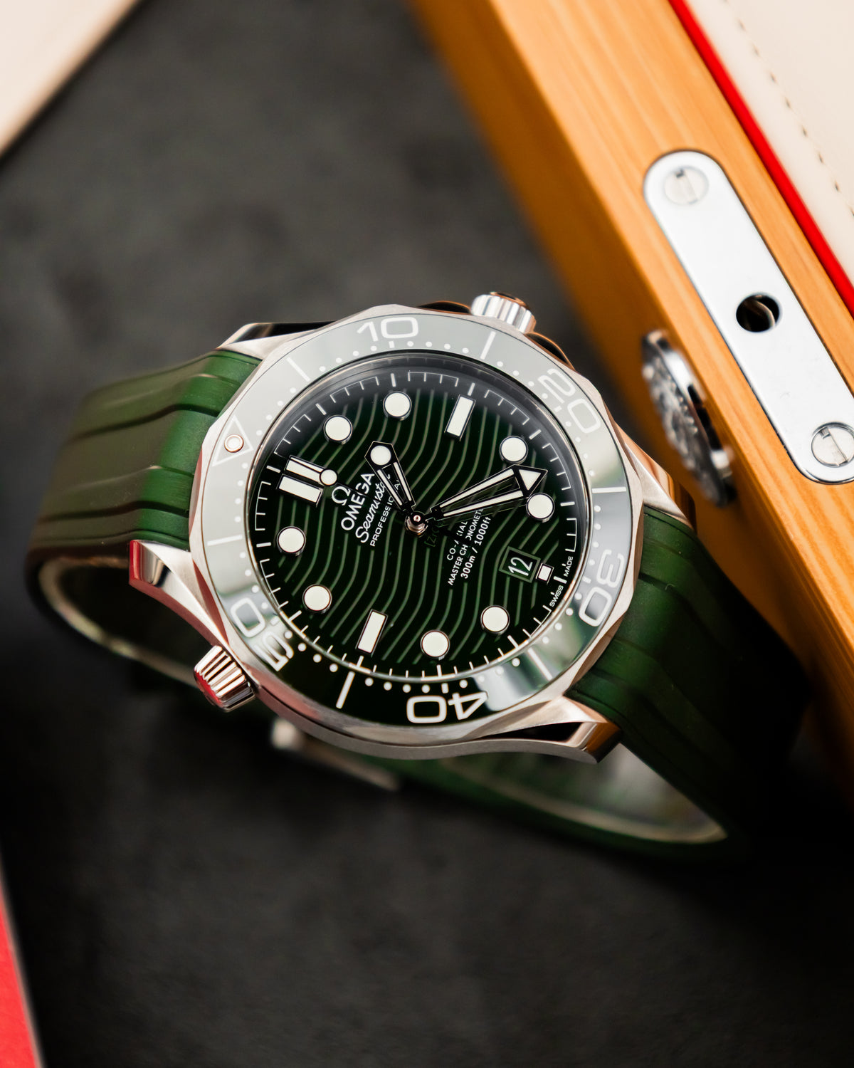 Omega Seamaster Diver 300M Co-Axial - Green Dial