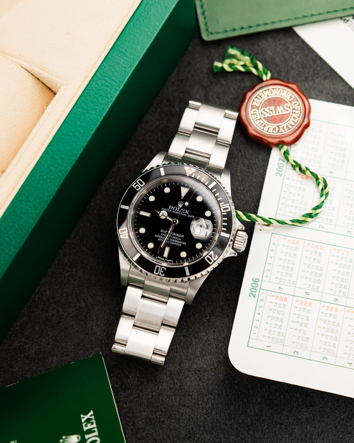 Rolex 16610T Submariner Date - black Swiss made dial