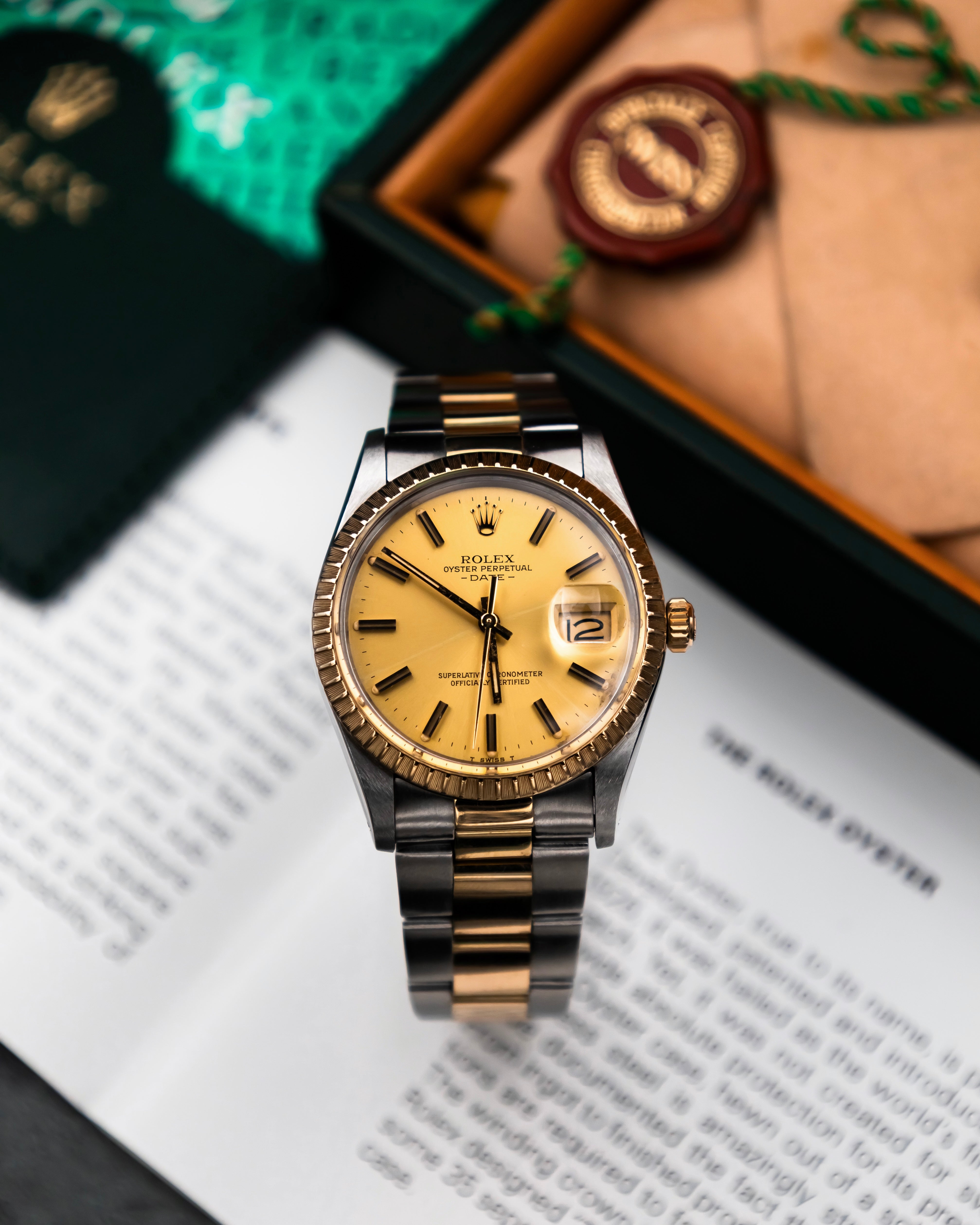 Rolex 15053 Oyster Perpetual Date - champagne dial