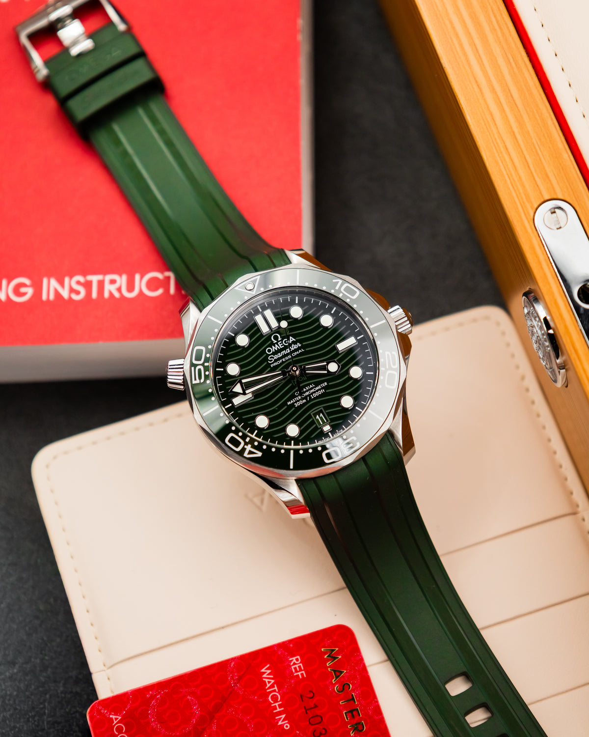 Omega Seamaster Diver 300M Co-Axial - Green Dial