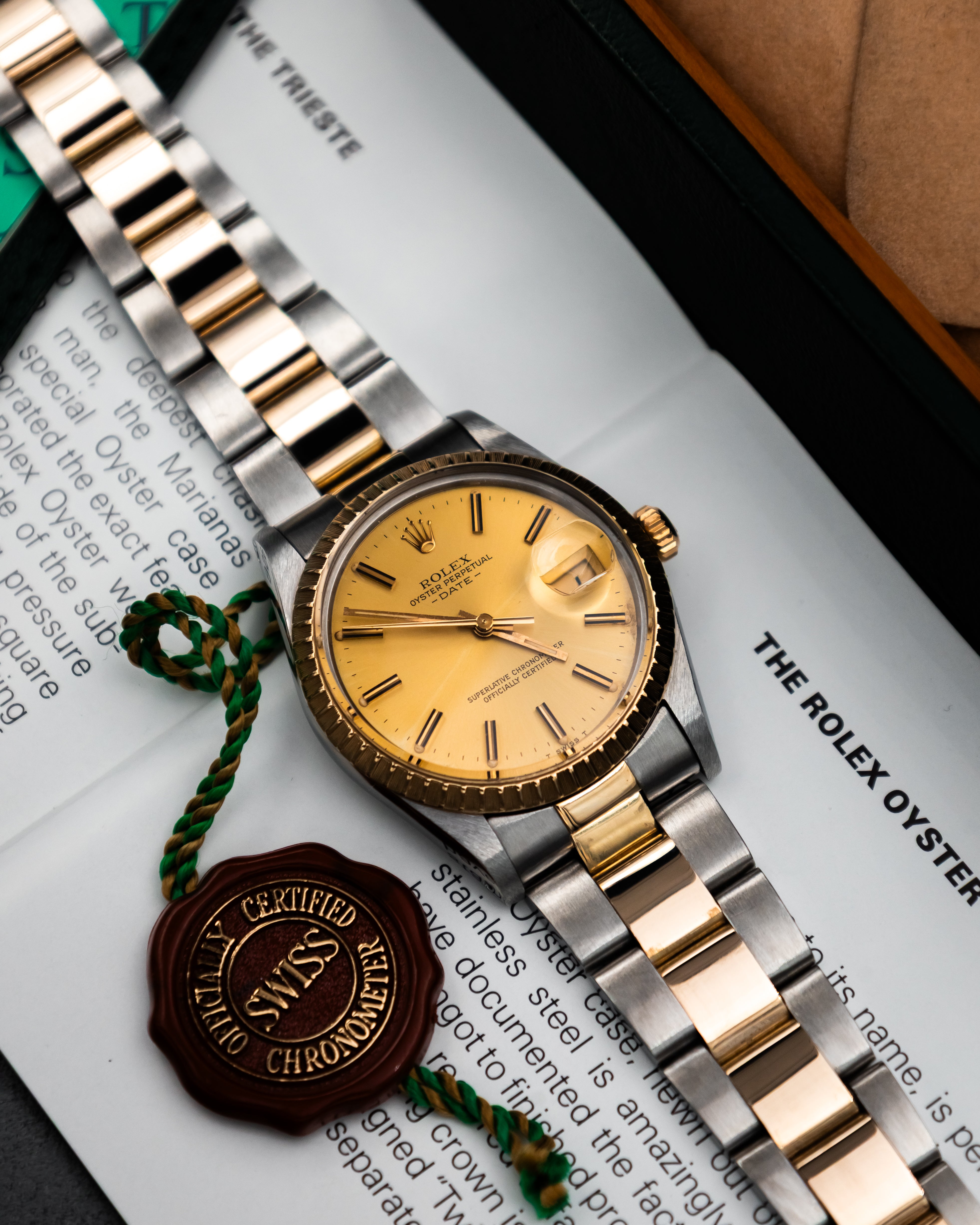 Rolex 15053 Oyster Perpetual Date - champagne dial