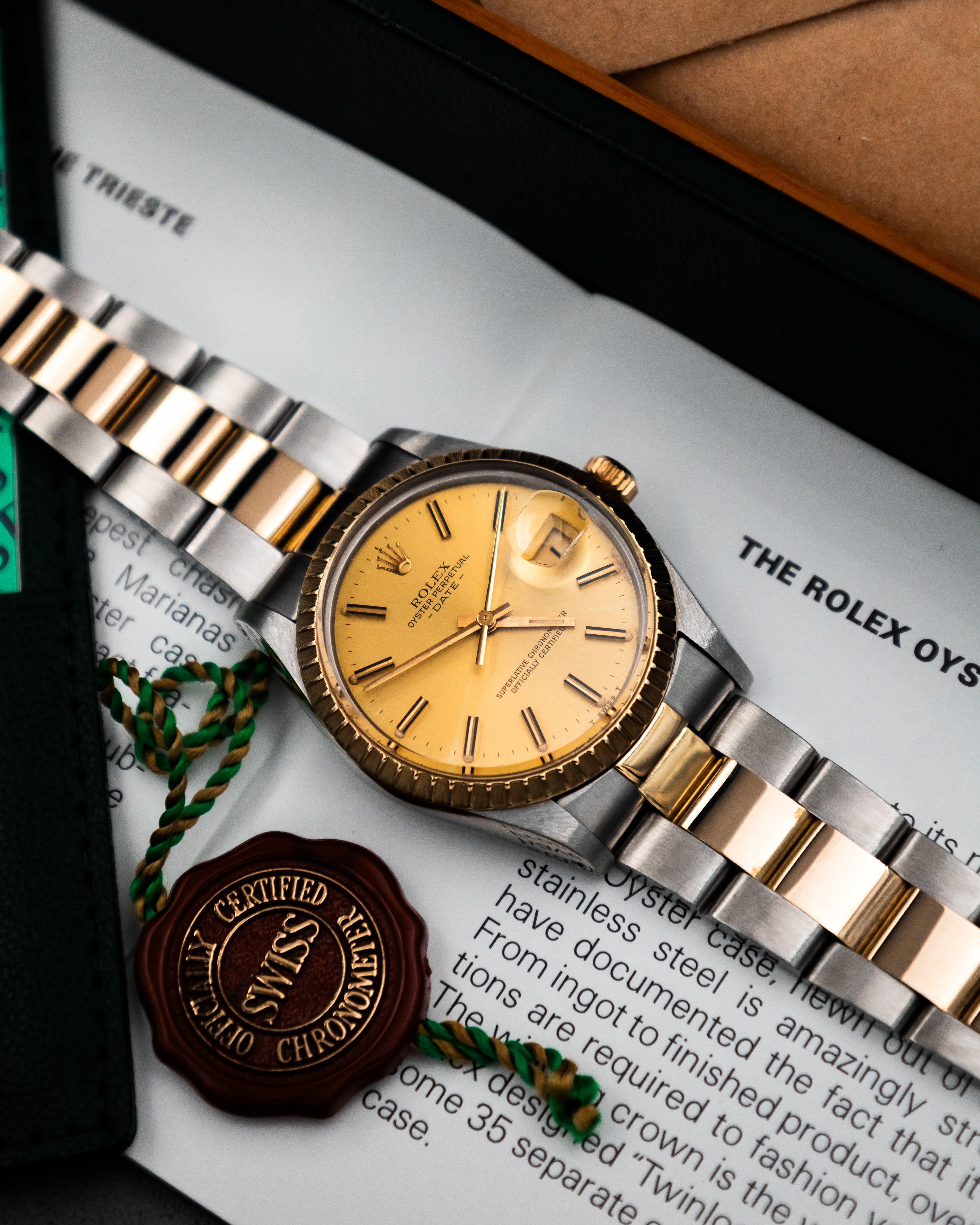 Rolex 15053 Oyster Perpetual Date - champagne dial