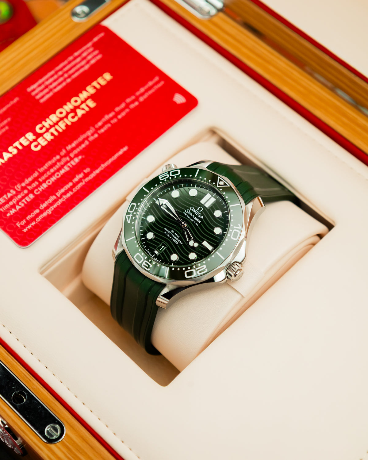 Omega Seamaster Diver 300M Co-Axial - Green Dial