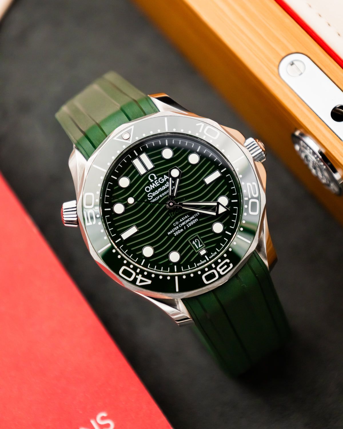 Omega Seamaster Diver 300M Co-Axial - Green Dial