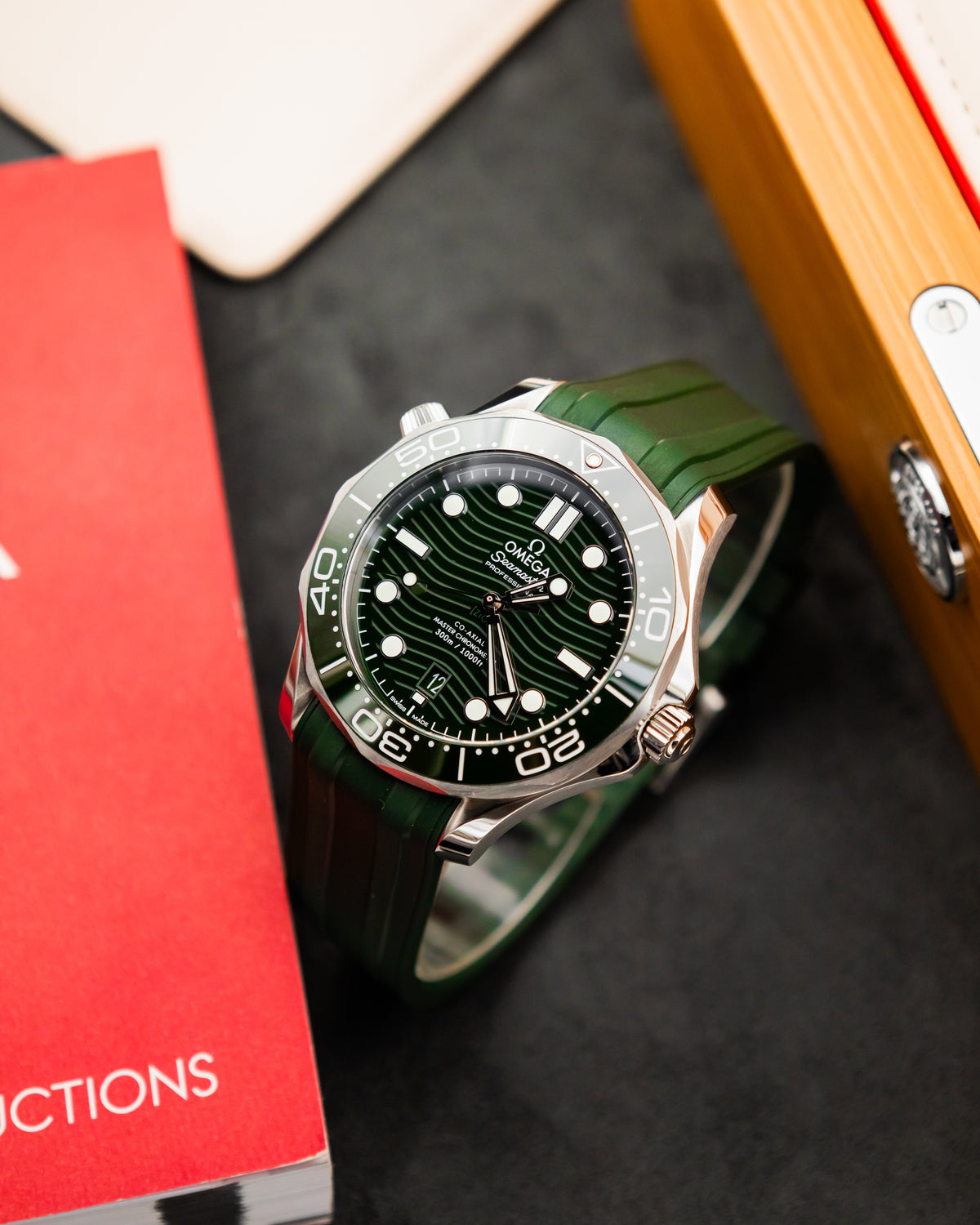 Omega Seamaster Diver 300M Co-Axial - Green Dial