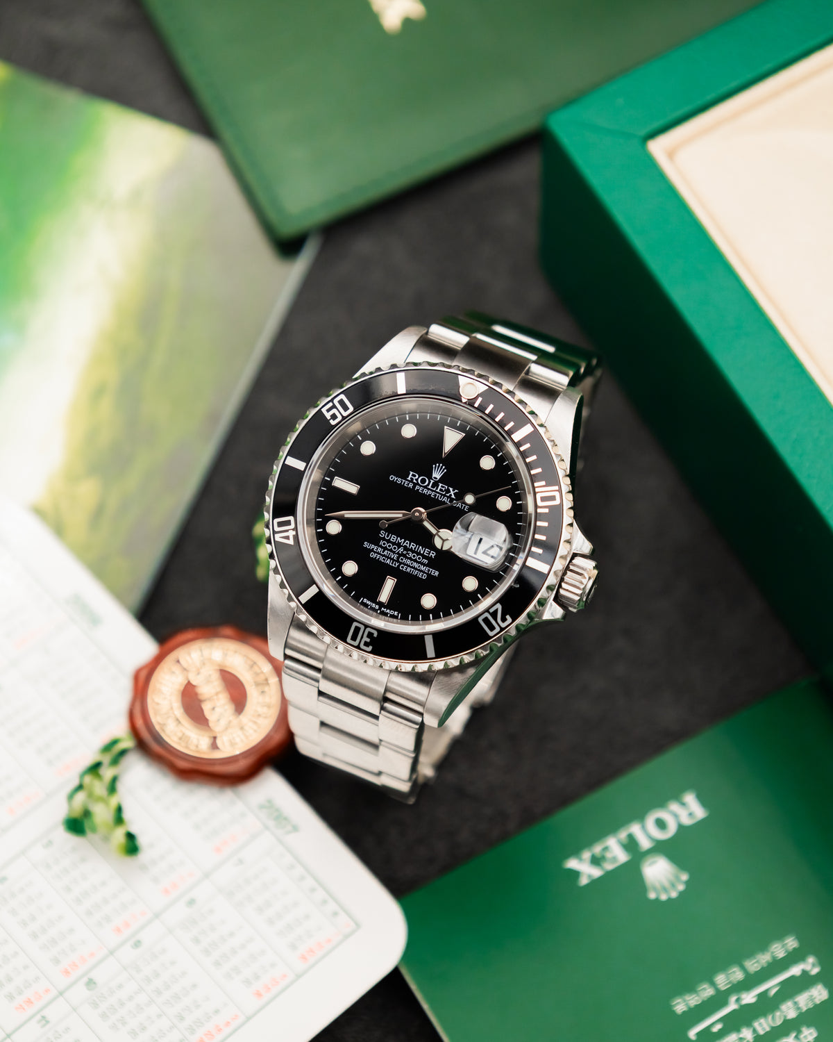 Rolex 16610T Submariner Date - black Swiss made dial