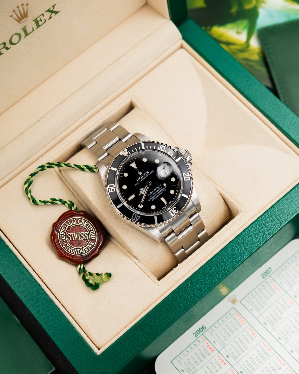 Rolex 16610T Submariner Date - black Swiss made dial