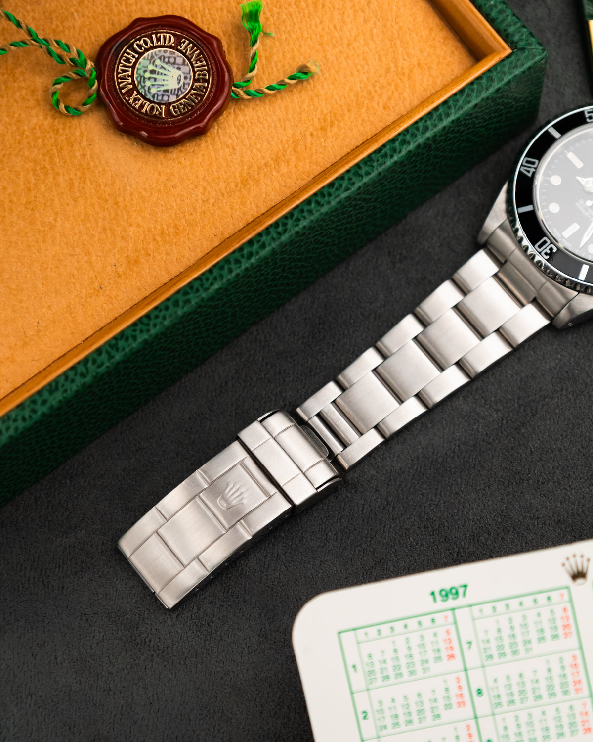 Rolex 14060 Submariner No Date - Swiss Made dial
