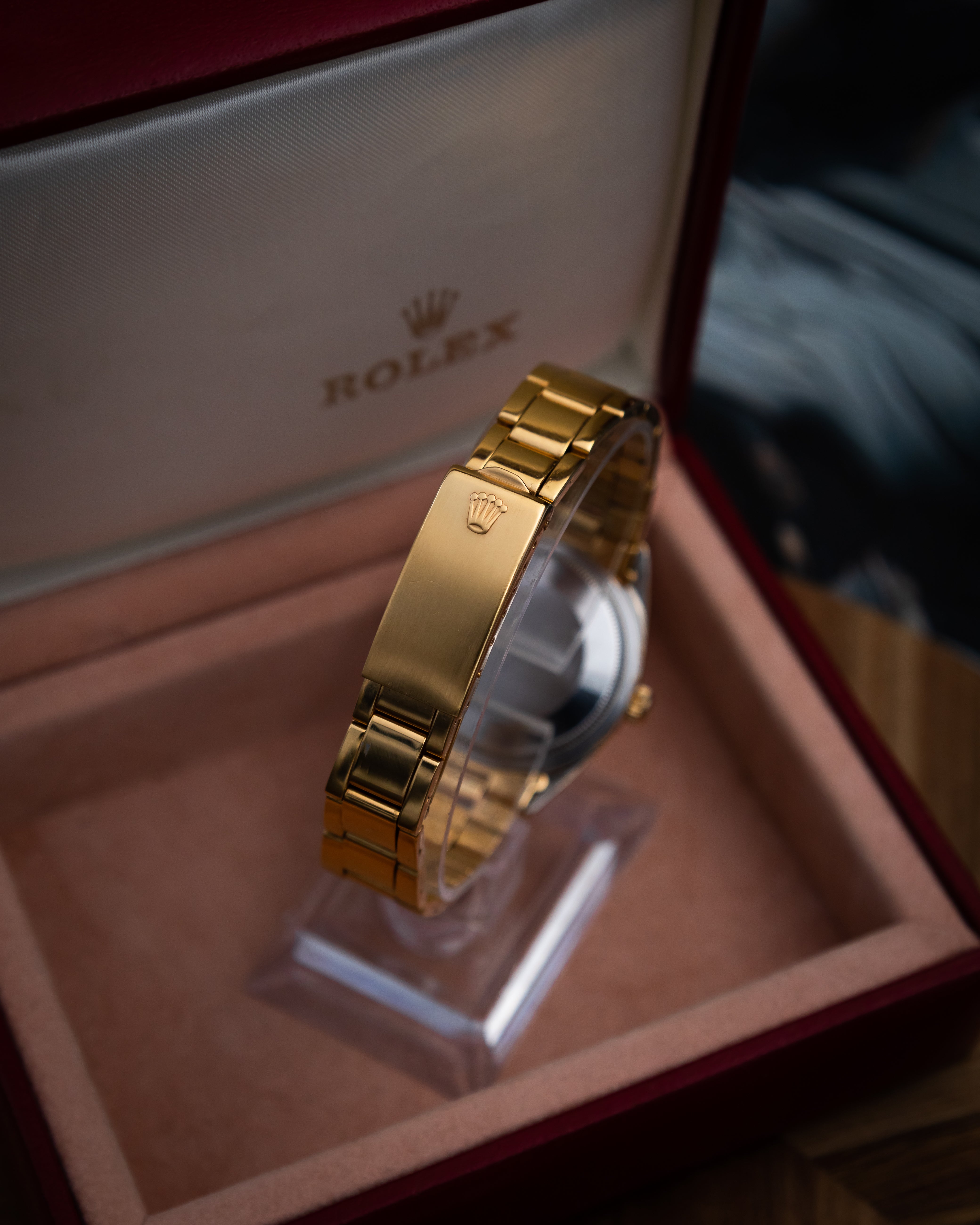 Rolex 1550 Oyster Perpetual date - Golden egg