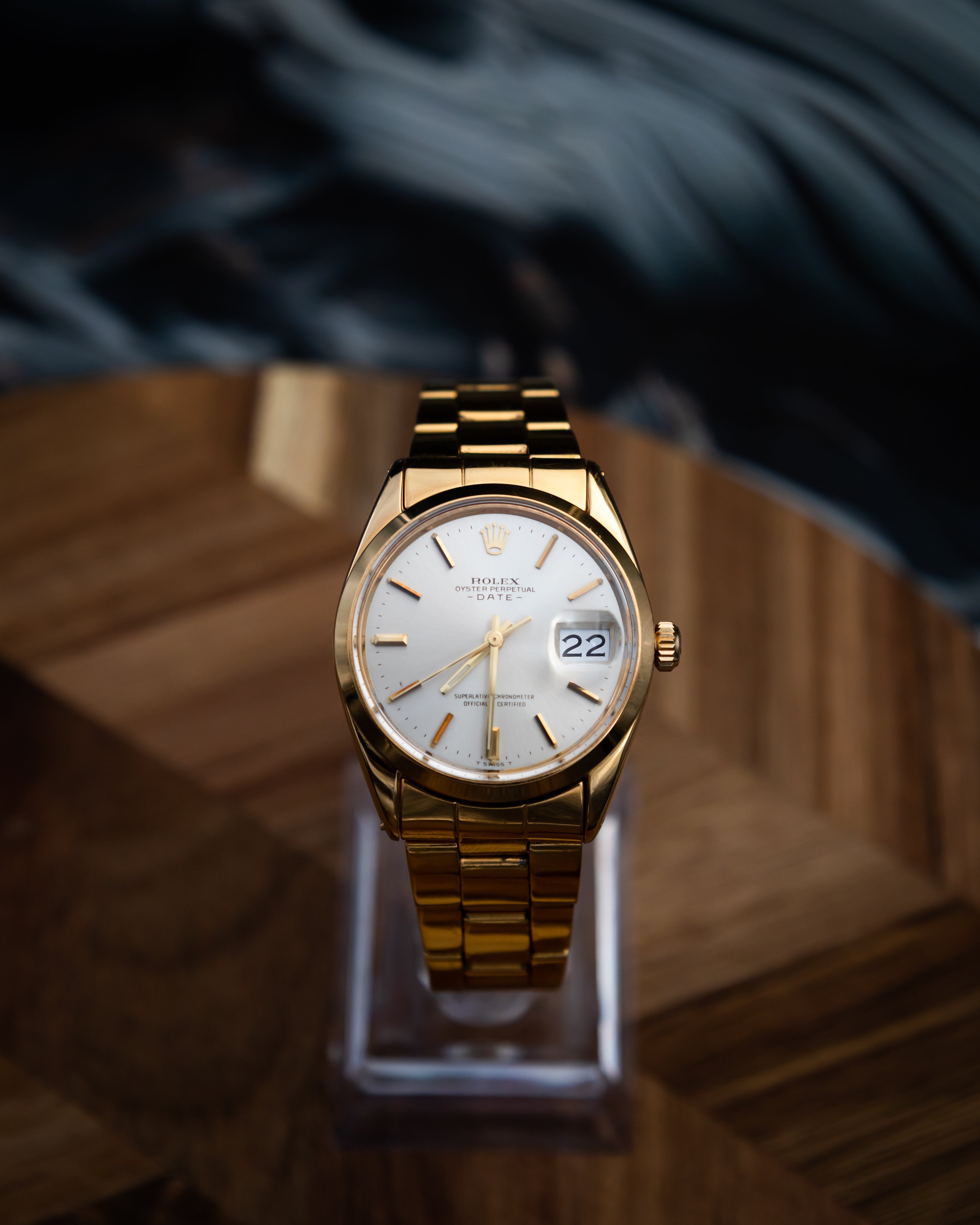 Rolex 1550 Oyster Perpetual date - Golden egg